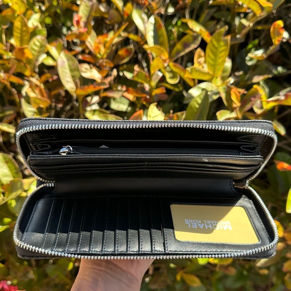 Michael Kors Jet Set Continental L Wallet MK Black - Picture 4 of 9